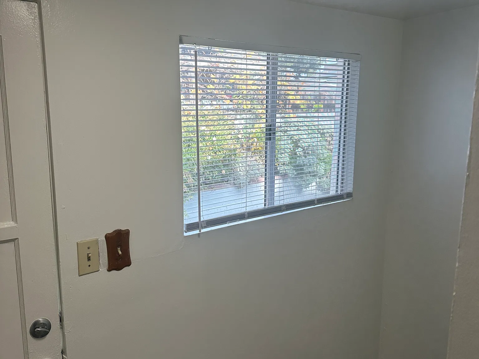 3918 Velma Ave — Photo 4
