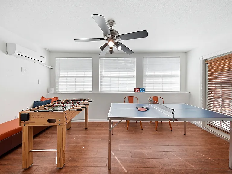 3915 W Gray St — Photo 12