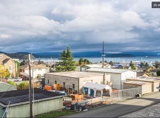 916 34th St #C, Anacortes, WA 98221