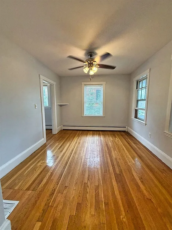 3 bed, 1256 sqft, $3,750 — Photo 4