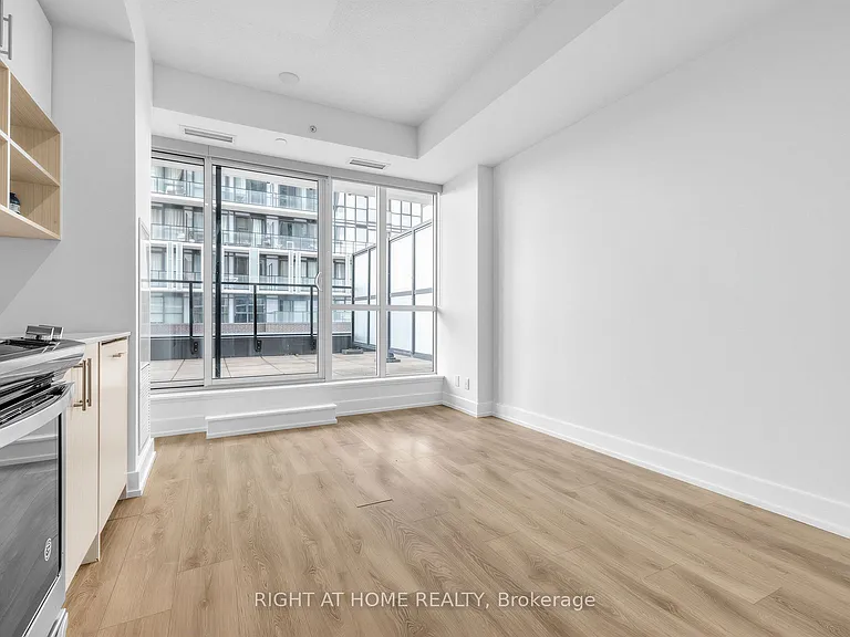 128 Fairview Mall Dr #509 — Photo 13