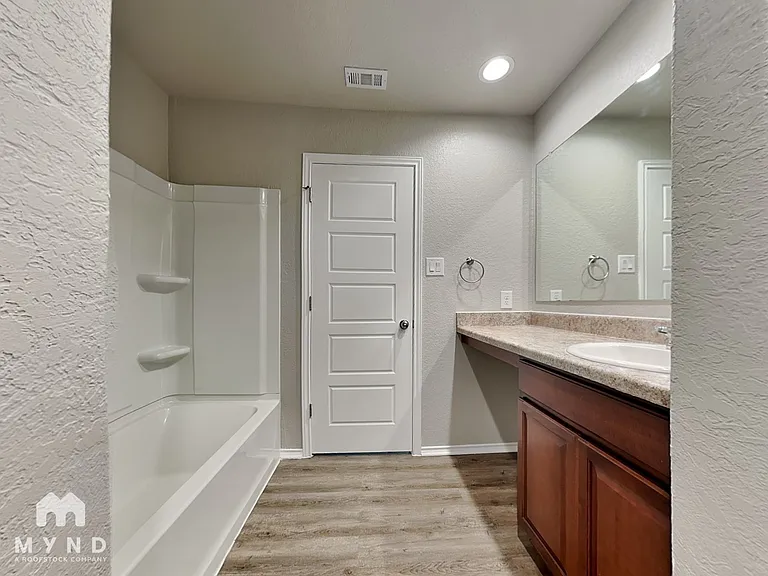 3941 Asher Aly — Photo 7