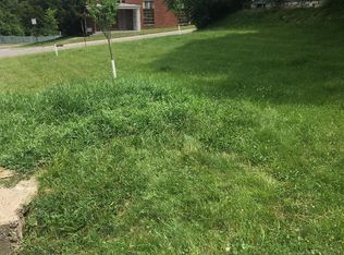 817 Division St, Burlington, IA 52601