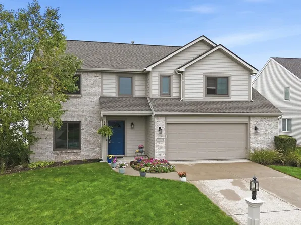 11317 Saint Ives Dr, Fort Wayne, IN 46818