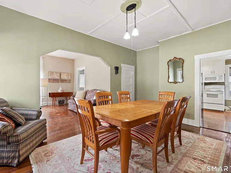 263 Seymour Rd — Photo 3