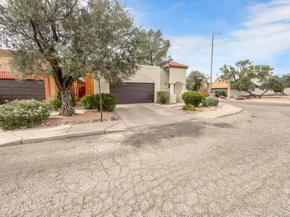 1437 W Calle Plomo, Tucson, AZ 85745