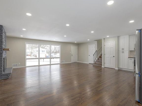 5th image of 820 Natchez Ave