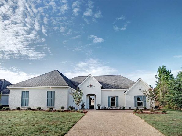 Swimming Pool Brandon Real Estate 110 Homes For Sale Zillow