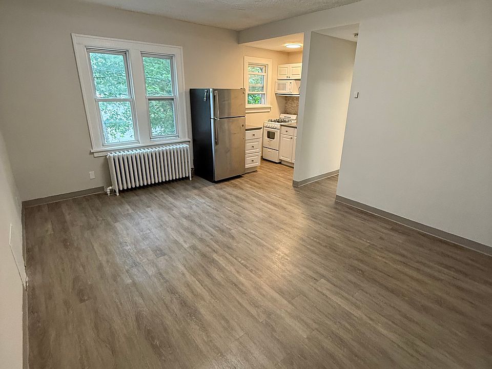 1st image of 270 S Main St APT 5