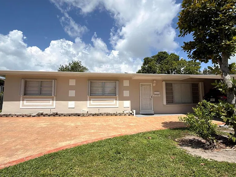 7500 SW 98th Ct — Photo 3