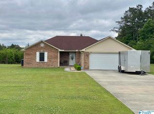 533 County Road 352, Trinity, AL 35673