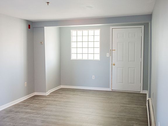 4th image of 12 Jones Creek Dr #2