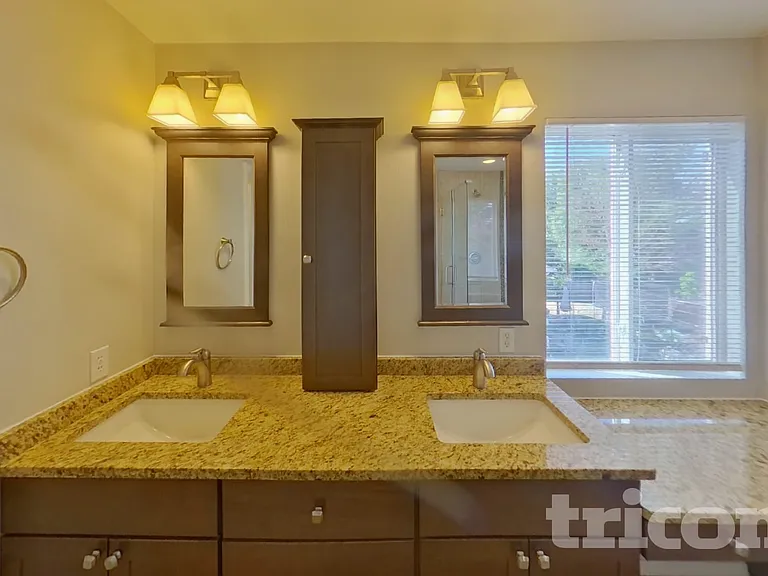 656 Golden Eagle Dr — Photo 7