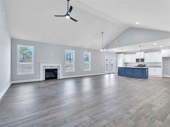 5th image of 2009 Aberdeen Ln