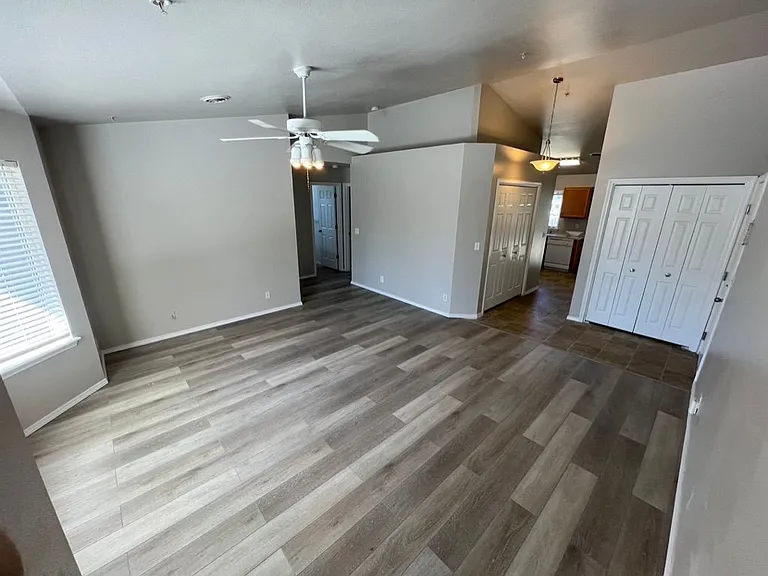 1101 N Mercer St #1101C — Photo 2