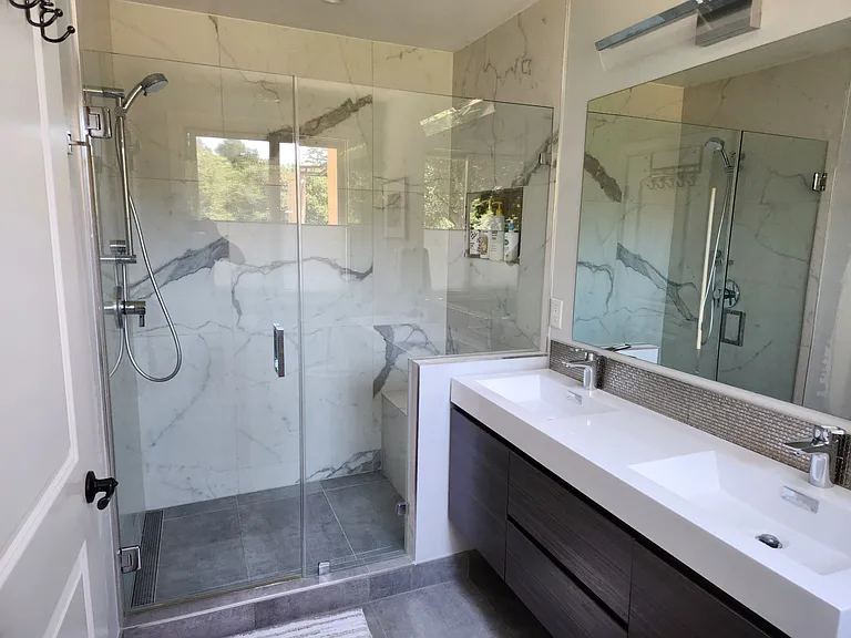Bathroom 3 on Main Floor, attached to Bedroom 4