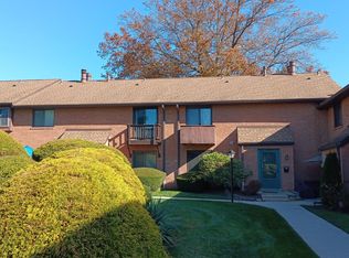 700 Ardmore Ave APT 519, Ardmore, PA 19003