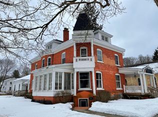 48 Justice St, Newaygo, MI 49337