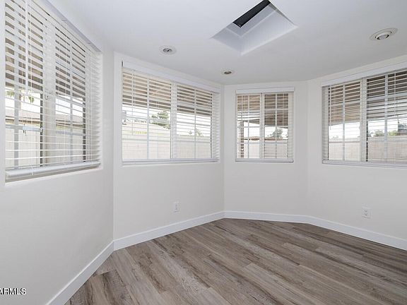 5th image of 3921 E DAHLIA Drive