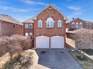 5326 Segriff Dr, Mississauga, ON L5V1N9