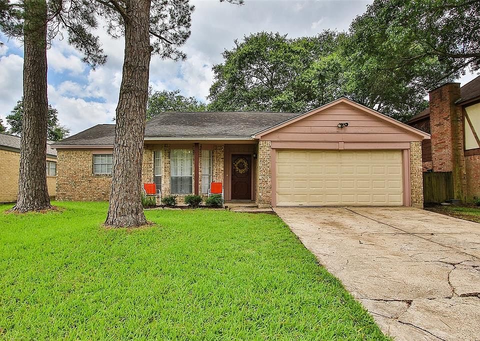 1st image of 22715 Black Willow Dr