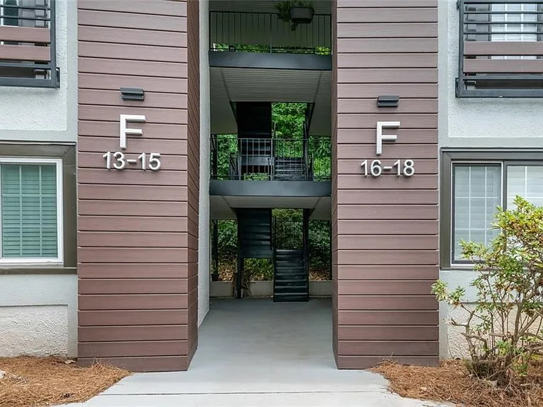 1445 Monroe Dr NE #F15 — Photo 1
