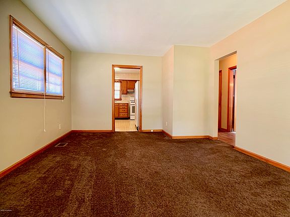 4th image of 3009 Meade Ave