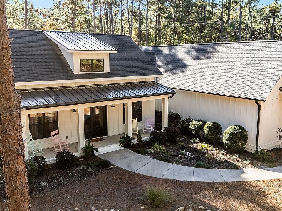 1st image of 6 Hobkirk Court