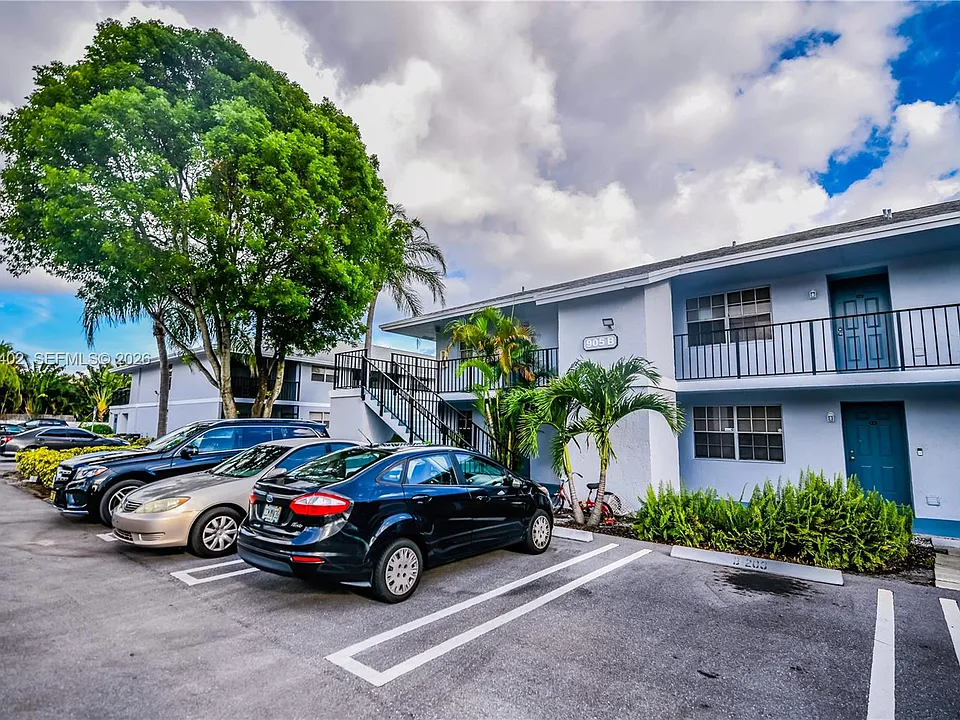 905 Southridge Rd #101B