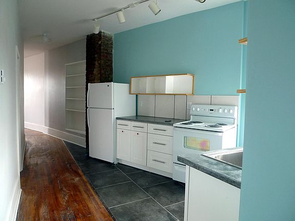 4th image of 512 W Berks St APT 3F