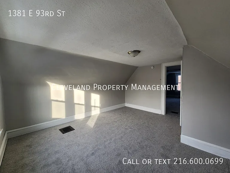 1381 E 93rd St — Photo 16