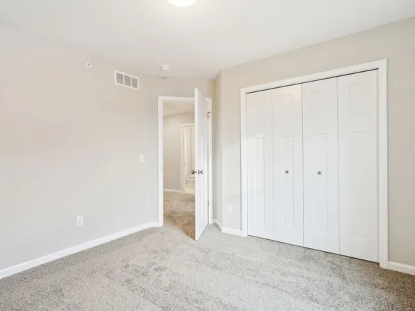 7680 Cruise Way #7680, Inver Grove Heights, MN 55076