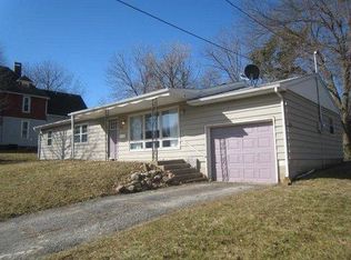 304 Illinois St, Bedford, IA 50833