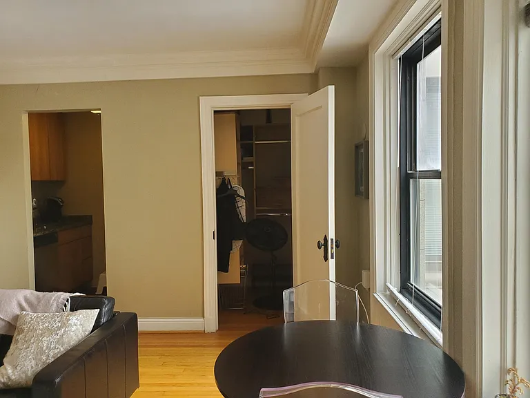 15 E Kirby St #906 — Photo 6
