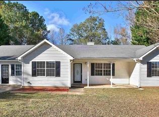 111 Greenleaf Dr, Hampton, GA 30228