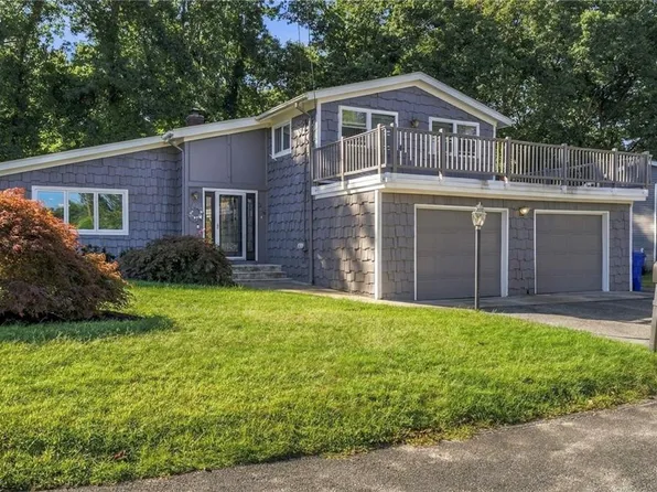 112 Shady Hill Dr, West Warwick, RI 02893