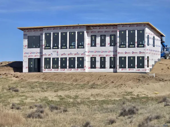 13308 Sunup Ln, Hot Springs, SD 57747