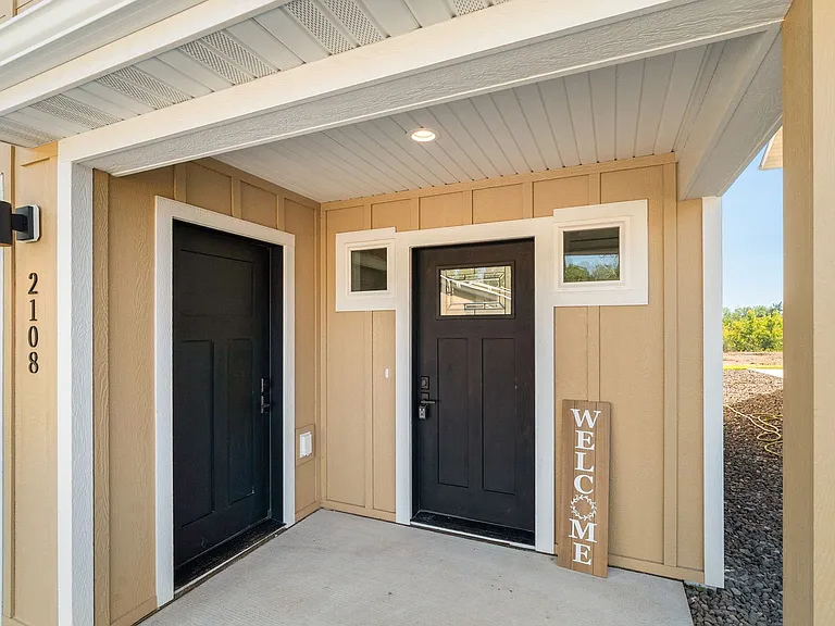 2108 Cottage Hill Cir — Photo 3