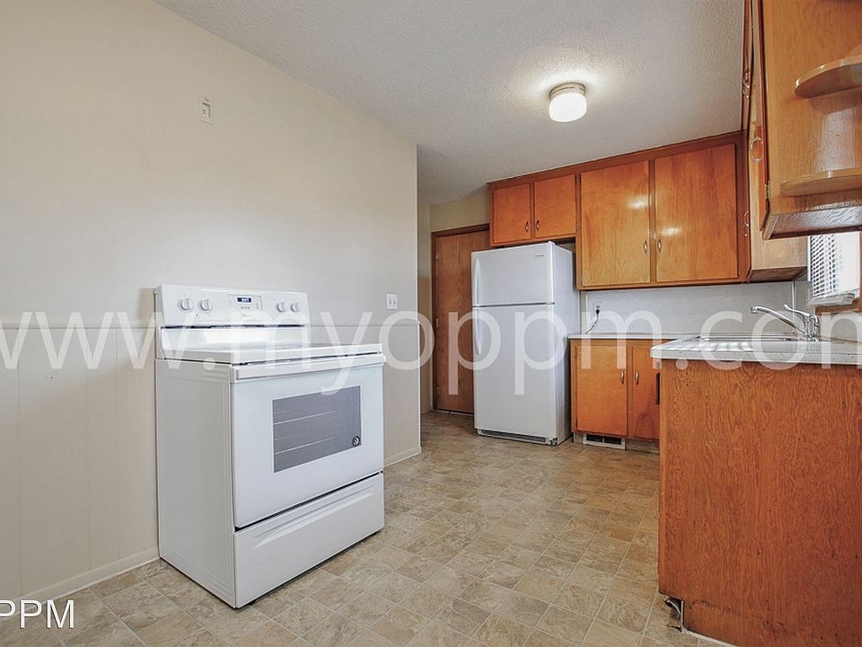 1st image of 4713 S 53rd St
