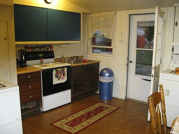 4th image of 655 S Riverview Ave