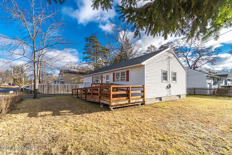 3rd image of 3261 McDonald Avenue
