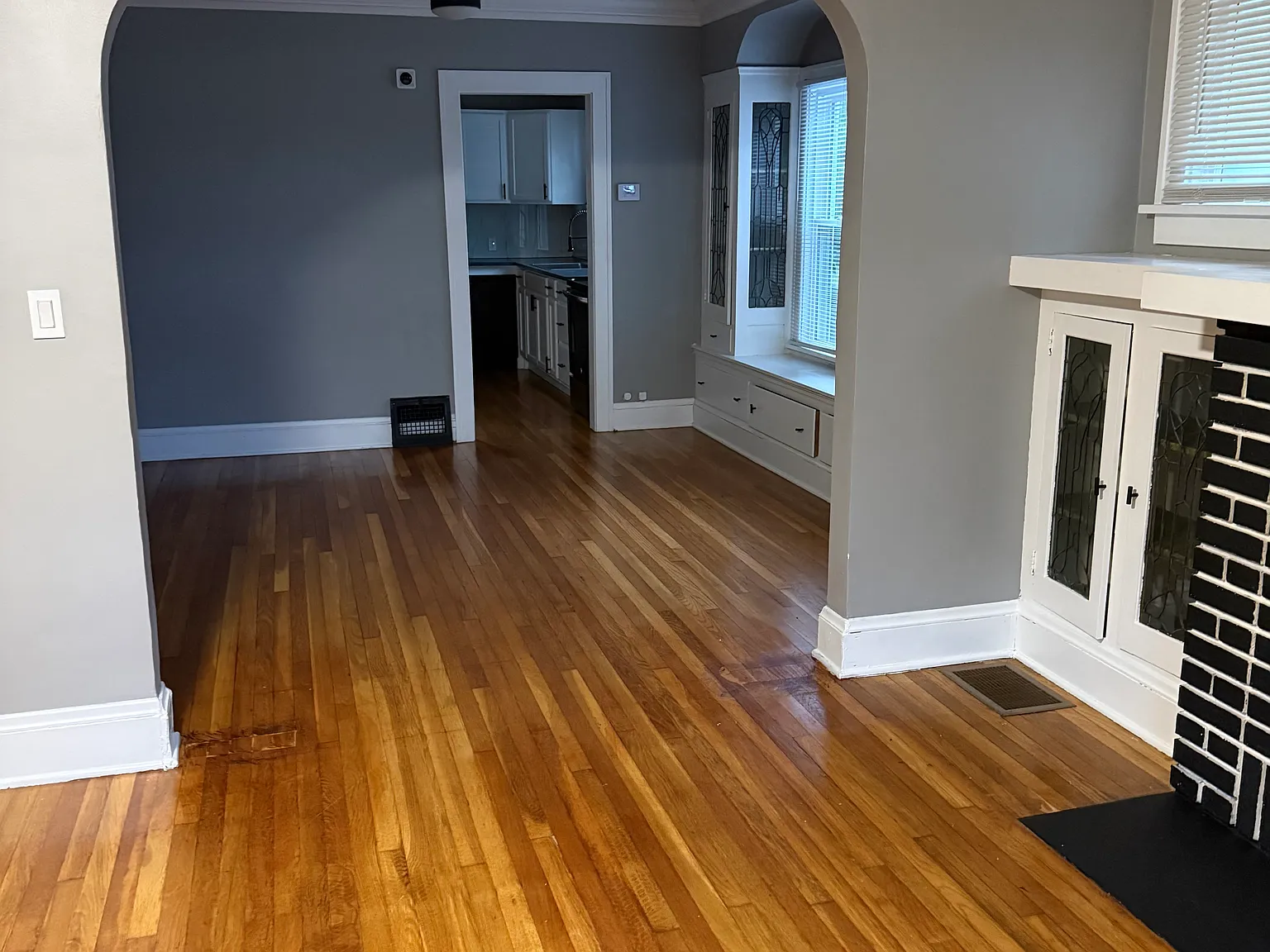 3 bed, 1300 sqft, $1,700 — Photo 3