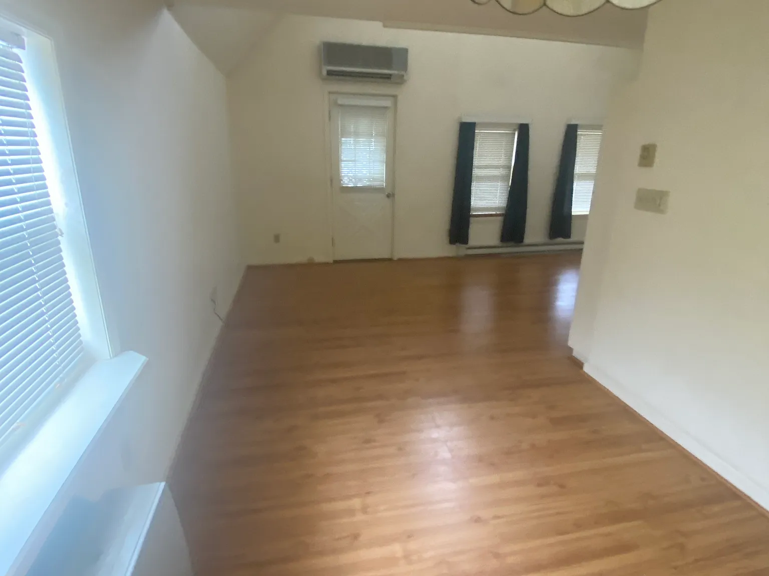 2 bed, $1,500 — Photo 2