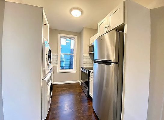 2nd image of 2337 Andrews Ave N #3B