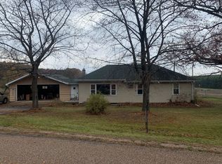 E2050 Crystal Lake Rd, Waupaca, WI 54981