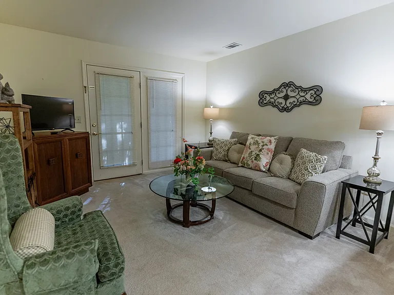 Heritage At Riverwood Apartments — Photo 7