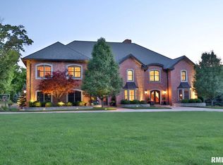 800 Bayside Dr, Metamora, IL