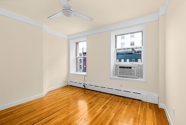1st image of 315 E 14th St APT 4A