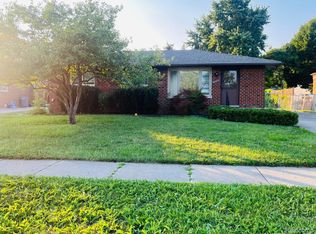 40351 Walter Dr, Sterling Heights, MI 48310