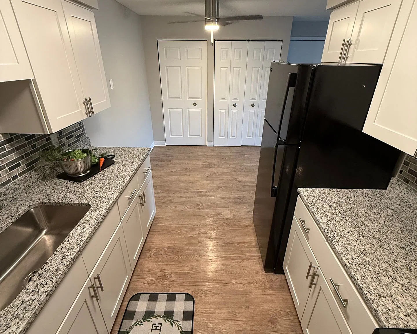 Bellevue Hills Apartment Homes — Photo 4